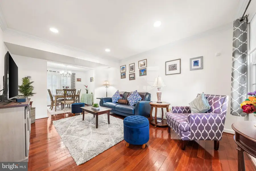 8252 Getty Ct, Springfield, VA 22153 - #3