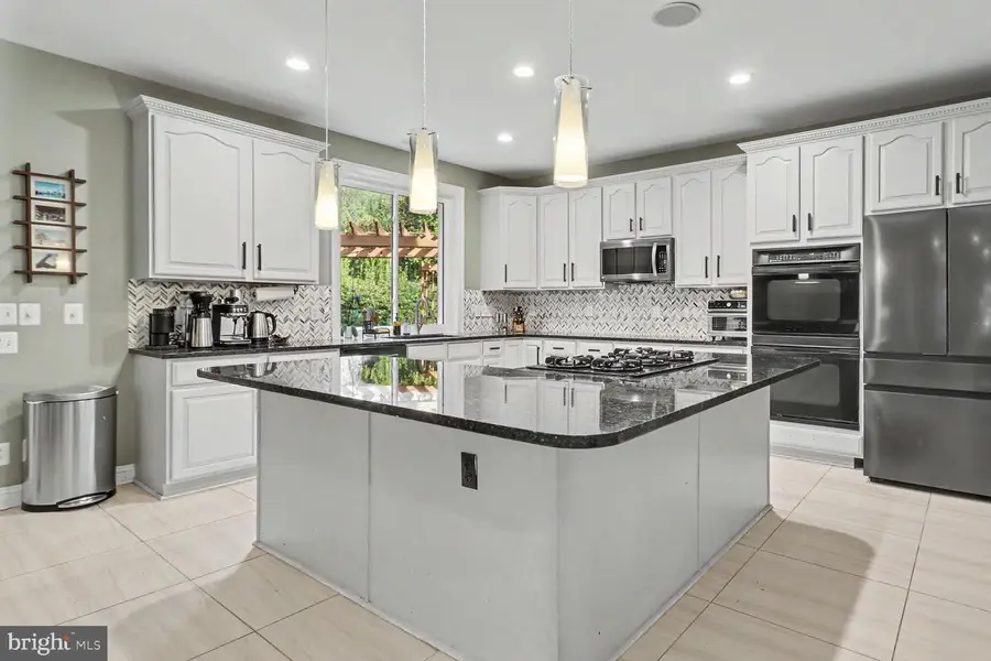 12212 Kyler Ln, Herndon, VA 20171 - #2