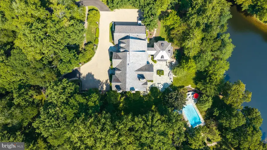 558 Innsbruck Ave, Great Falls, VA 22066 - #2