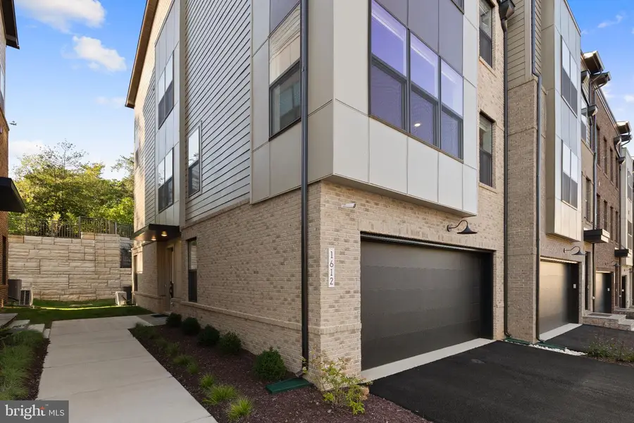 1612 Fellowship Sq, Reston, VA 20190 - #2