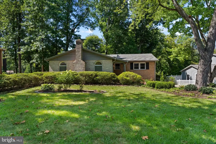 6604 Grey Fox Dr, Springfield, VA 22152 - #3