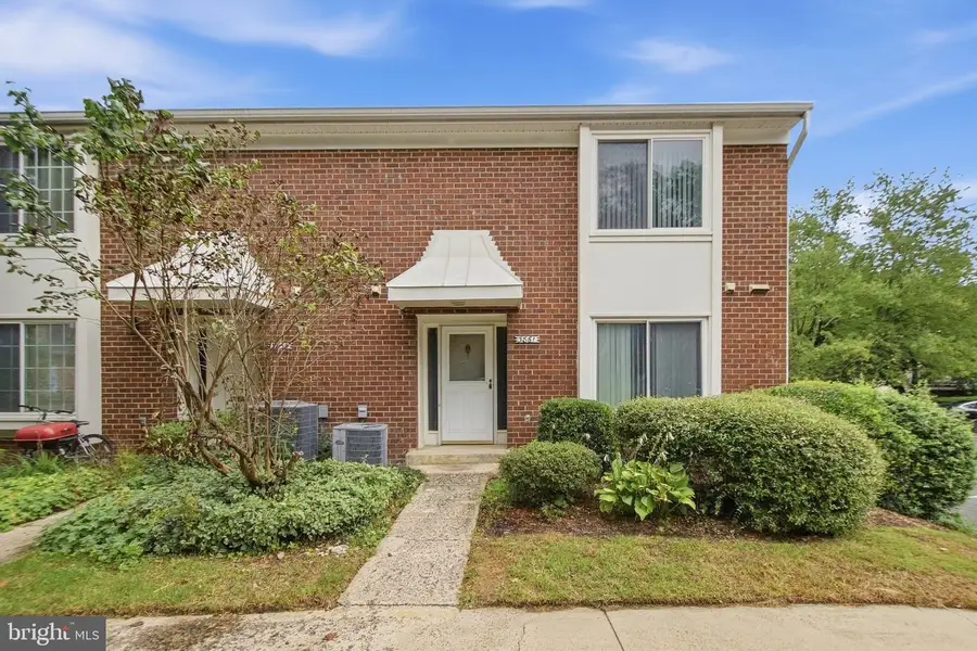 3861 Persimmon Cir, Fairfax, VA 22031 - #2