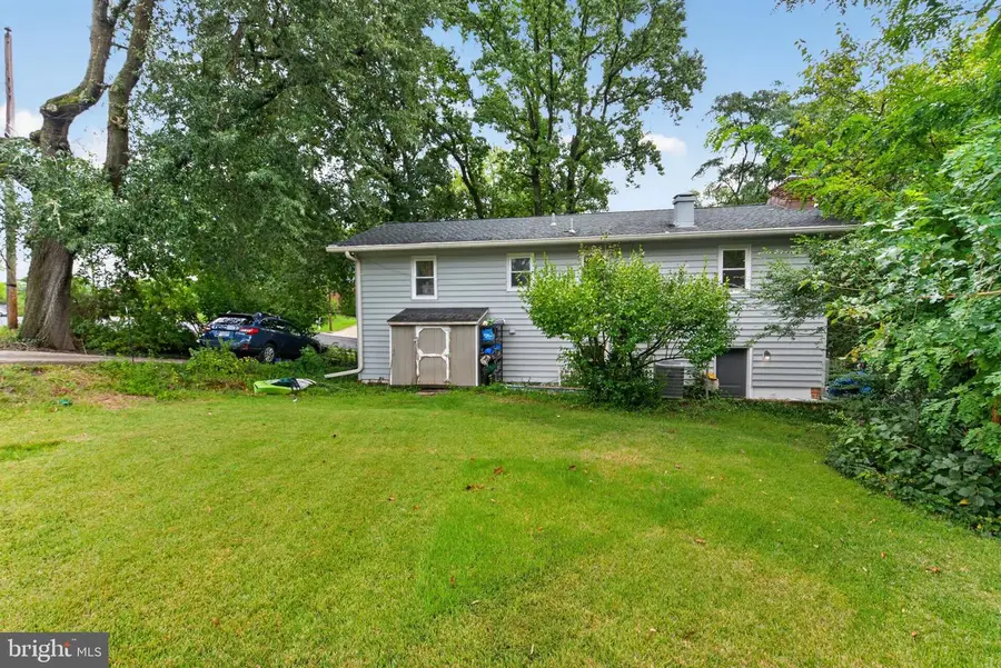 7004 Grove Rd, Alexandria, VA 22306 - #2
