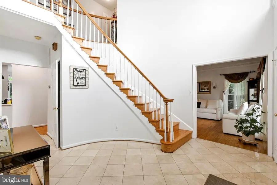 8605 Woodwren Ter, Fairfax Station, VA 22039 - #3