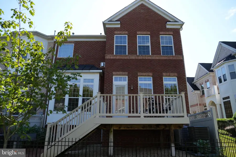 3888 Billberry Dr, Fairfax, VA 22033 - #3