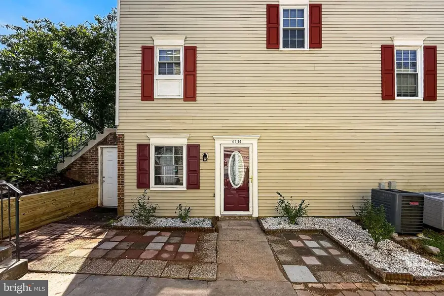 4134 Placid Lake Ct #60c, Chantilly, VA 20151 - #3