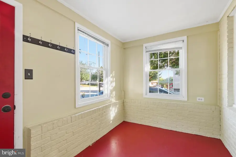 6102 N Kings Hwy, Alexandria, VA 22303 - #3