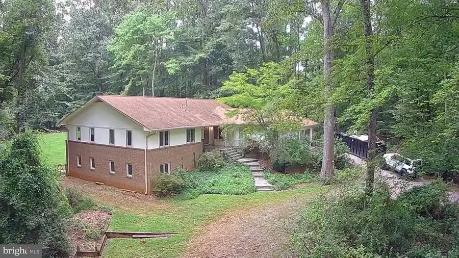 6714 Colewood Estates Rd, Clifton, VA 20124 - #3