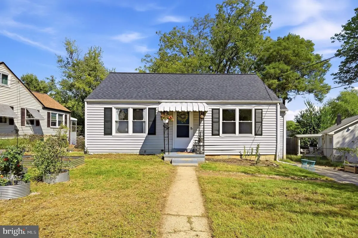 3048 Westfall Pl, Falls Church, VA 22042 - #1