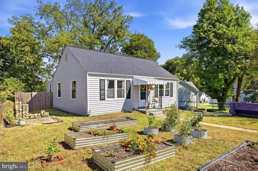 3048 Westfall Pl, Falls Church, VA 22042 - #3