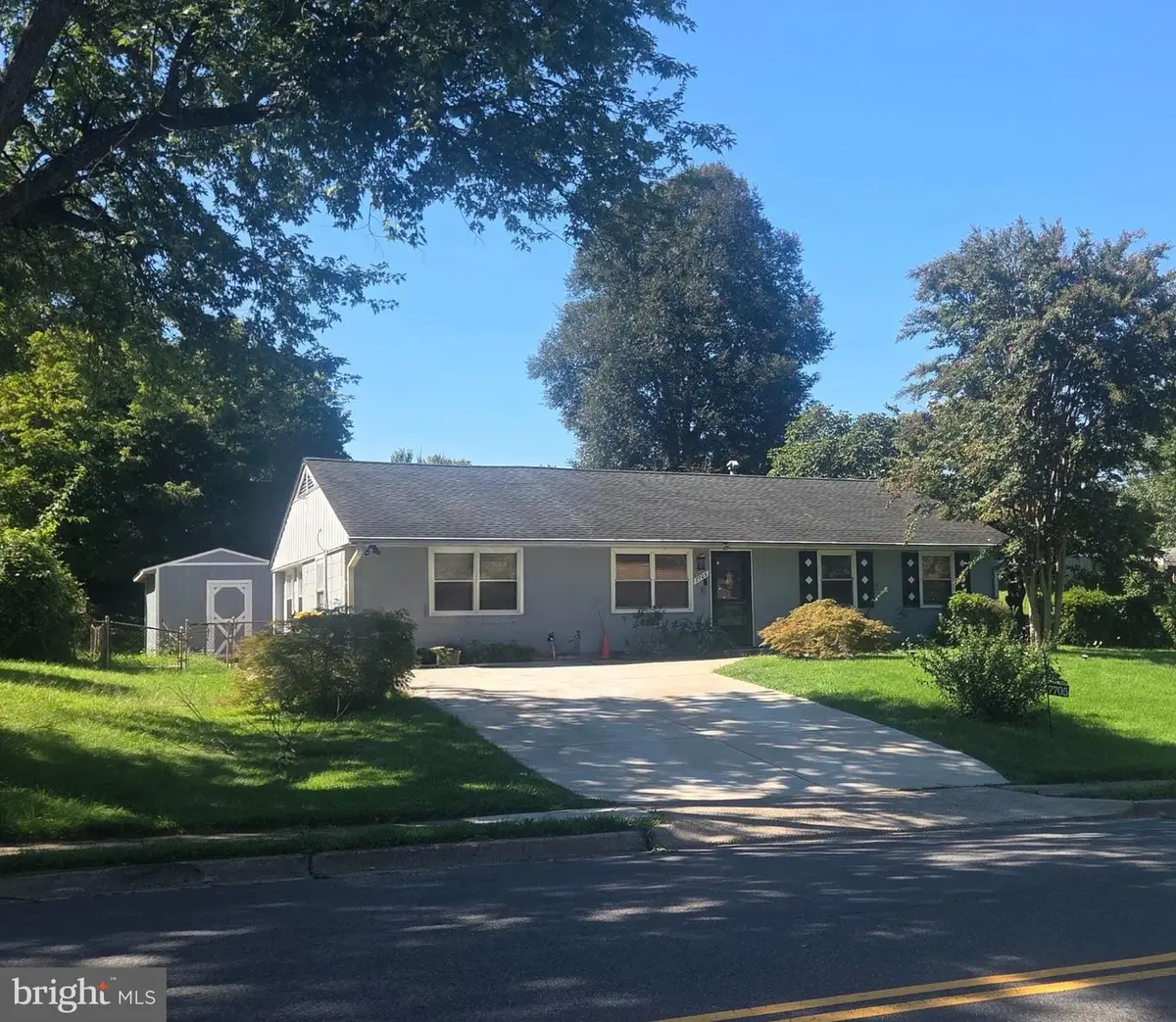7705 Kalorama Rd, Annandale, VA 22003 - #1