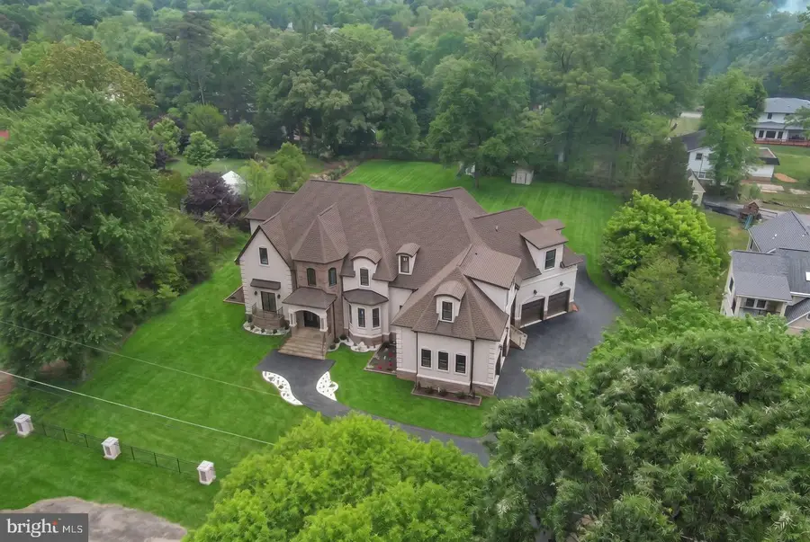 7301 Calvert St, Annandale, VA 22003 - #3