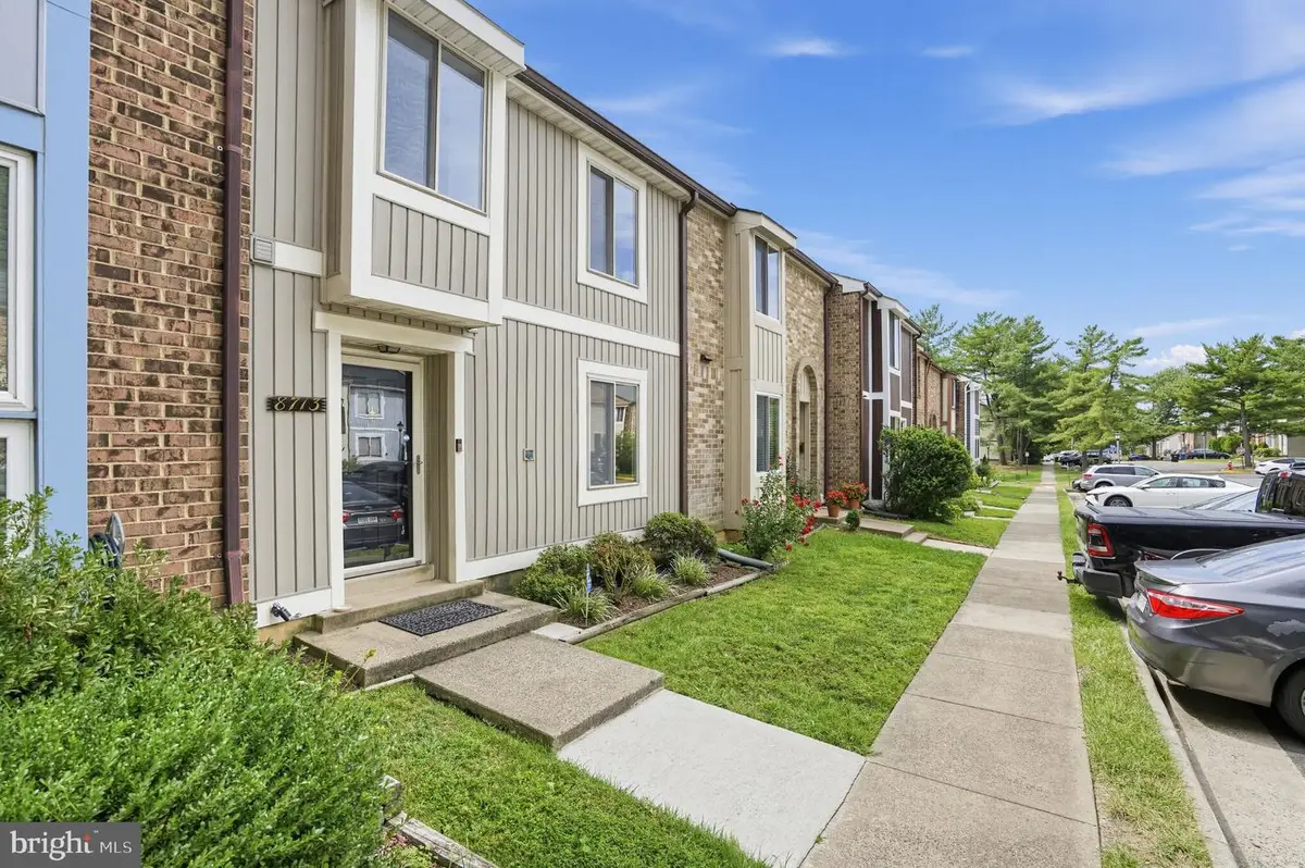 8713 Ridge Hollow Ct, Springfield, VA 22152 - #1