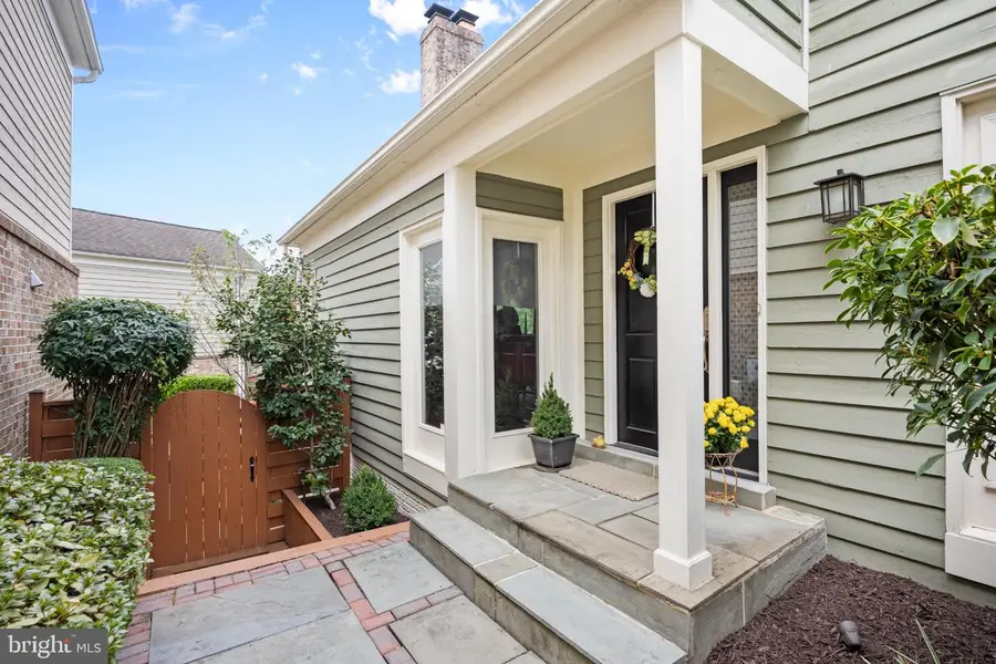 2924 Oakbury Ct, Oakton, VA 22124 - #3