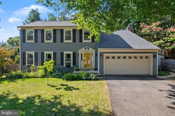 405 Madison Forest Dr, HERNDON, VA 20170