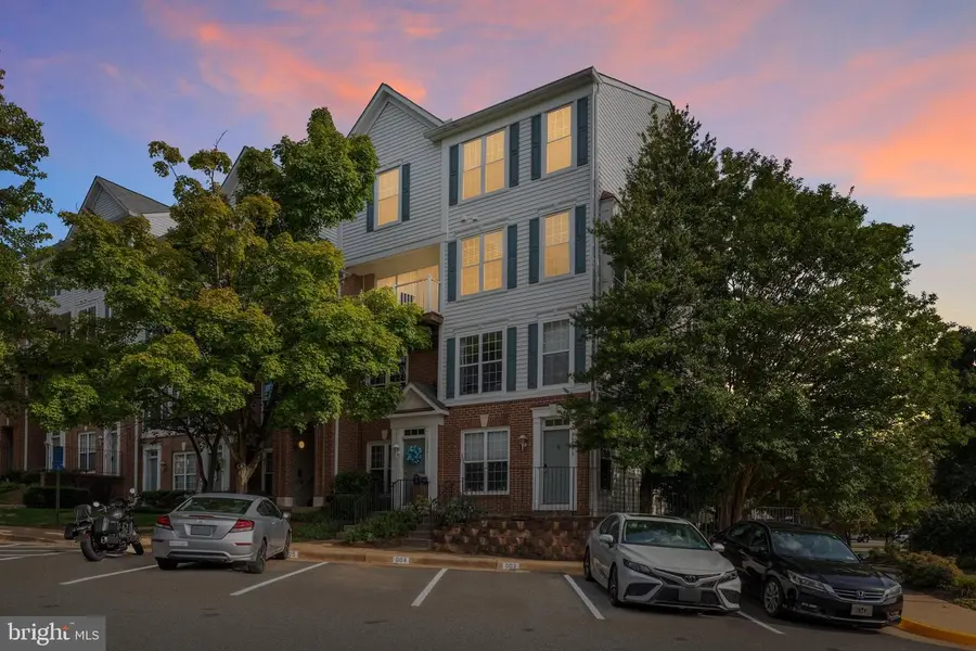 12789 Fair Crest Ct #301, Fairfax, VA 22033 - #2