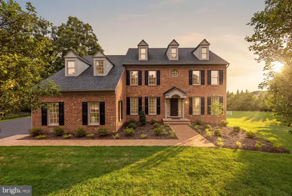 3454 Virginia Oaks Dr, OAKTON, VA 22124
