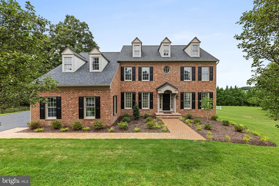3454 Virginia Oaks Dr, Oakton, VA 22124 - #2