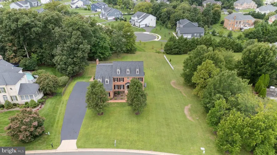 3454 Virginia Oaks Dr, Oakton, VA 22124 - #3