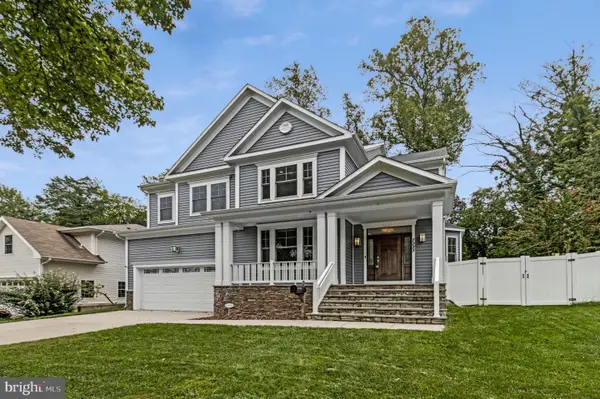 7223 Pine Dr, ANNANDALE, VA 22003