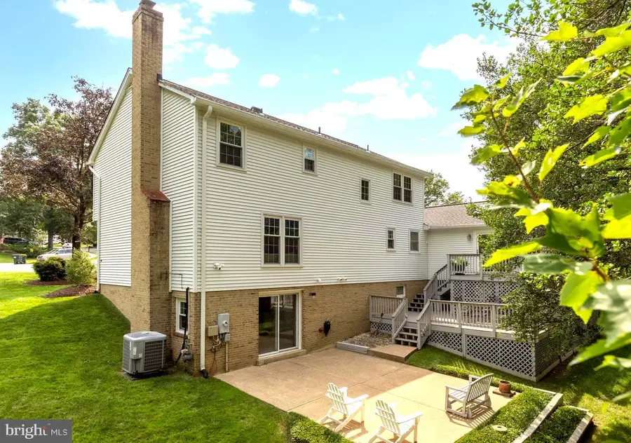 9818 Flintridge Ct, Fairfax, VA 22032 - #3