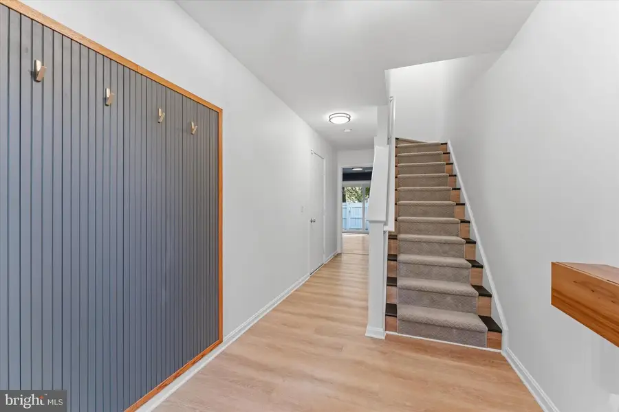 12066 Edgemere Cir, Reston, VA 20190 - #3