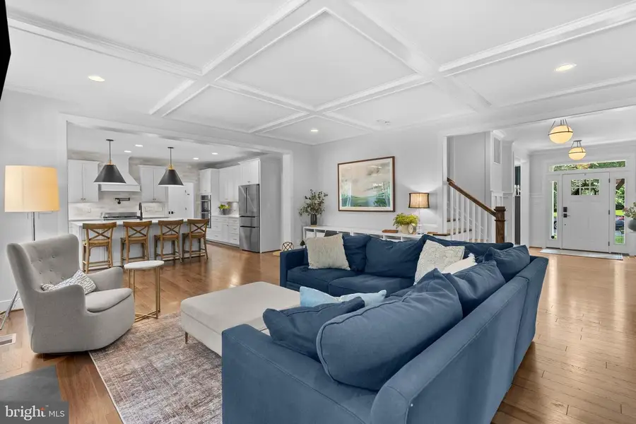 7314 Hughes Ct, Falls Church, VA 22046 - #3