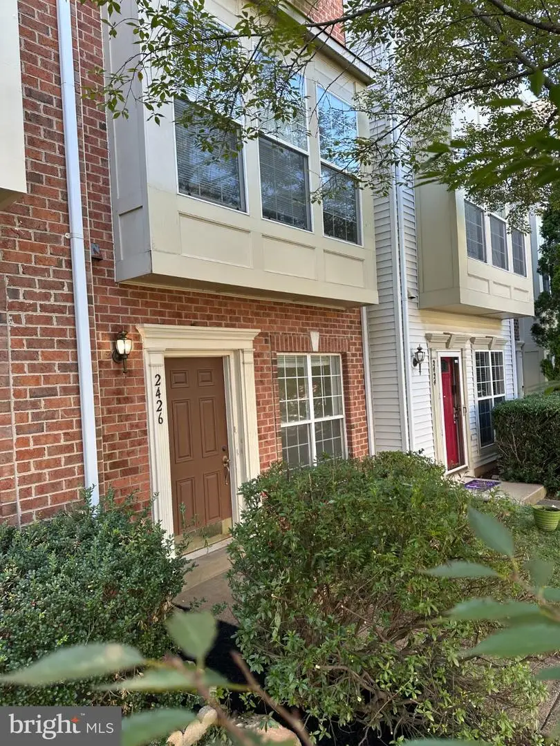 2426 Corn Crib Ct, Herndon, VA 20171 - #3