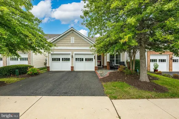 8930 Pink Carnation Ct, LORTON, VA 22079