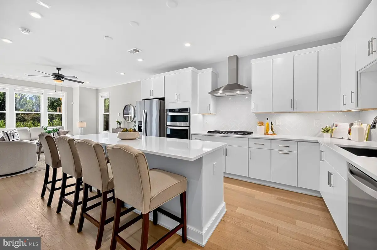 14429 Beckett Glen Cir #1001, Chantilly, VA 20151 - #1