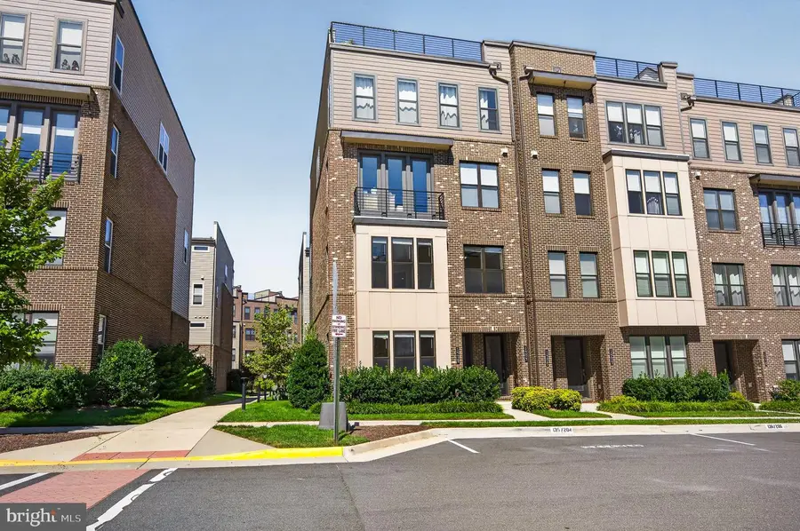 14429 Beckett Glen Cir #1001, Chantilly, VA 20151 - #2