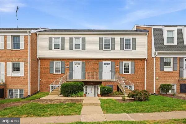 6152 Strasburg Dr, CENTREVILLE, VA 20121