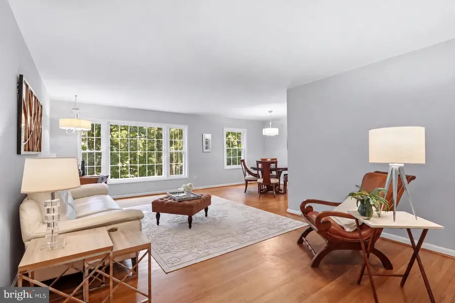 6424 Alloway Ct, Springfield, VA 22152 - #3