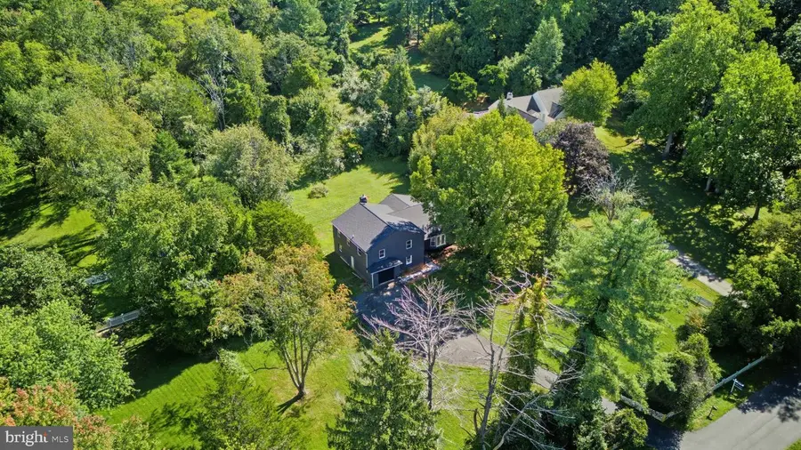 717 Kentland Dr, Great Falls, VA 22066 - #2