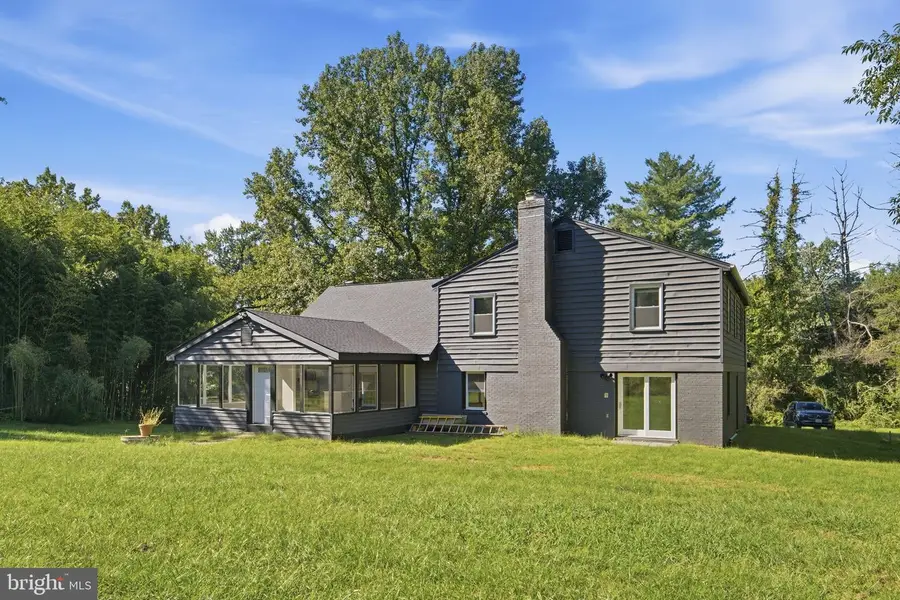 717 Kentland Dr, Great Falls, VA 22066 - #3