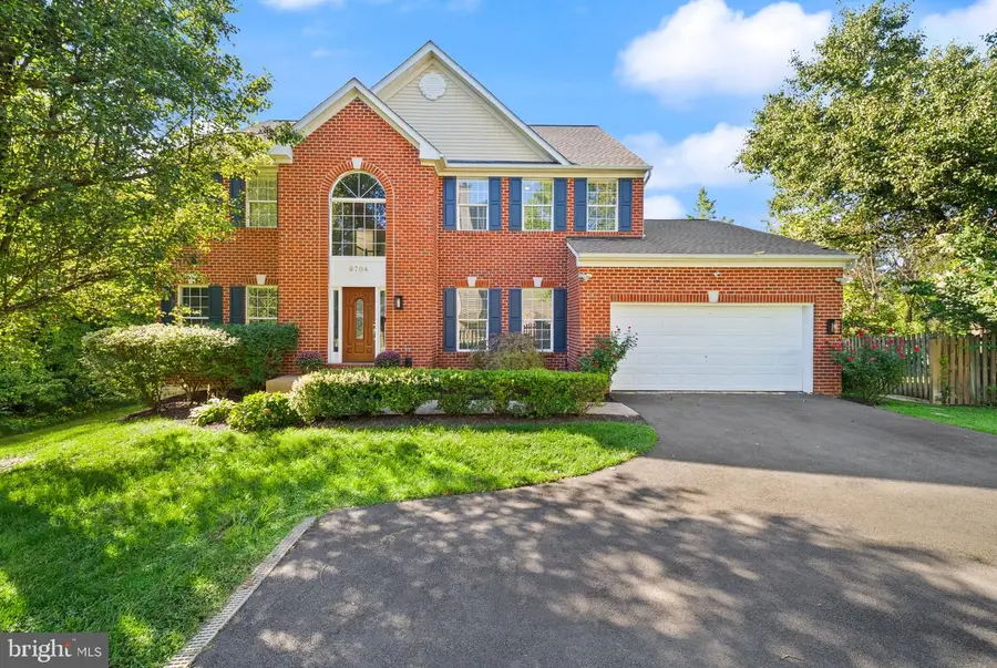 6704 Mossy Bank Ln, Centreville, VA 20121 - #3