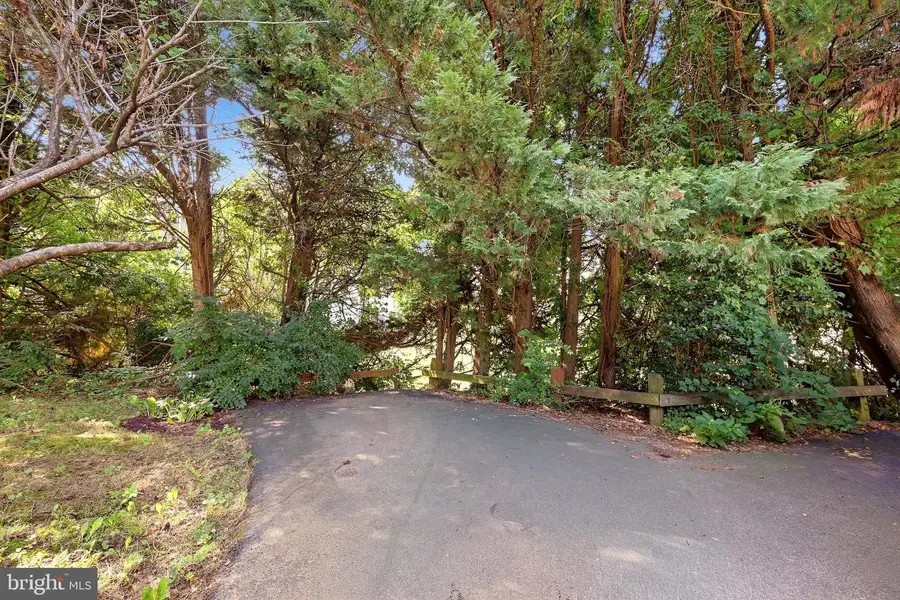 5986 Powells Landing Rd, Burke, VA 22015 - #3