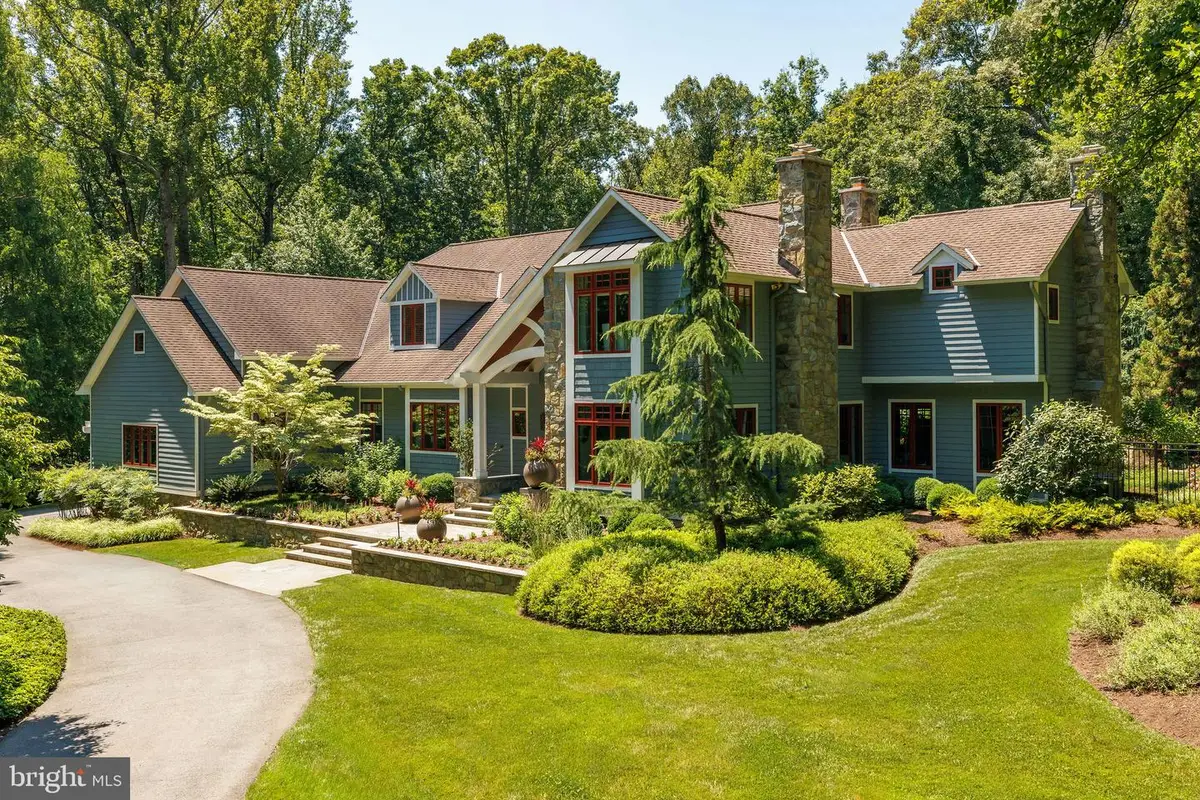 927 Hickory Run Ln, Great Falls, VA 22066 - #1