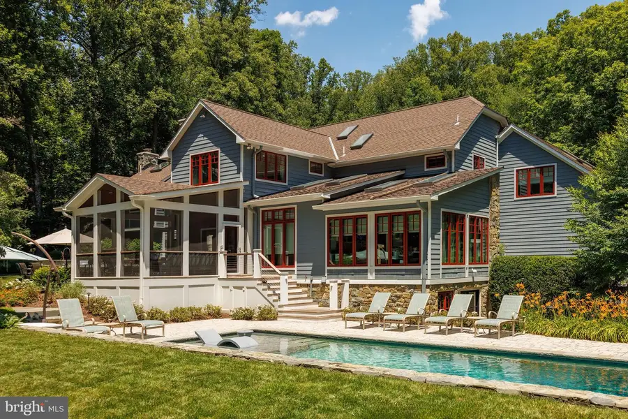 927 Hickory Run Ln, Great Falls, VA 22066 - #2
