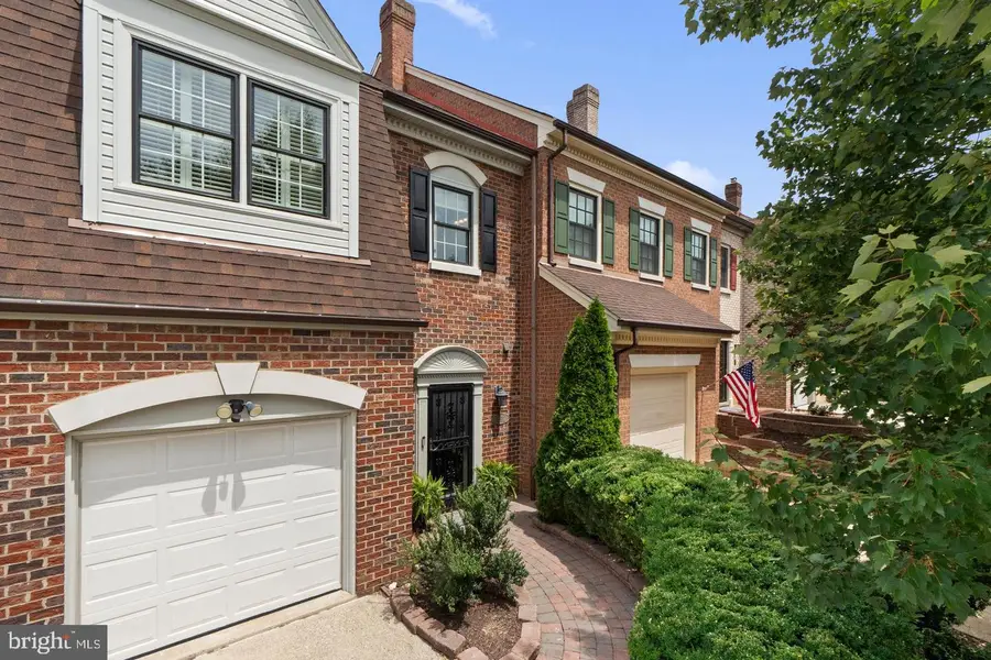 6312 Chaucer View Cir, Alexandria, VA 22304 - #2