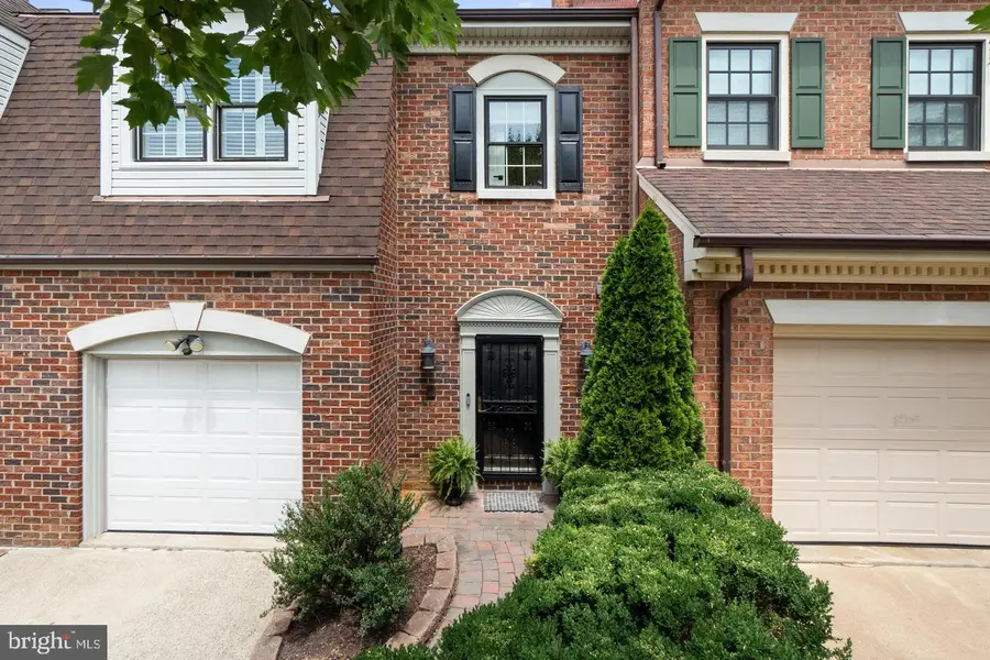 6312 Chaucer View Cir, Alexandria, VA 22304 - #3