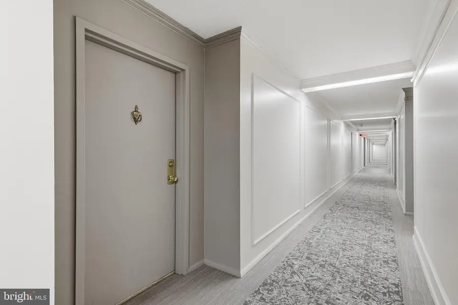 7600 Tremayne Pl #104, McLean, VA 22102 - #2