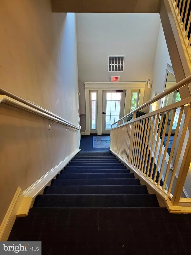 11314 Westbrook Mill Ln #201, Fairfax, VA 22030 - #3