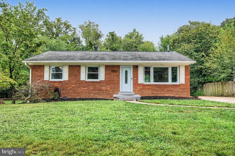 8901 Lagrange St, Lorton, VA 22079 - #2