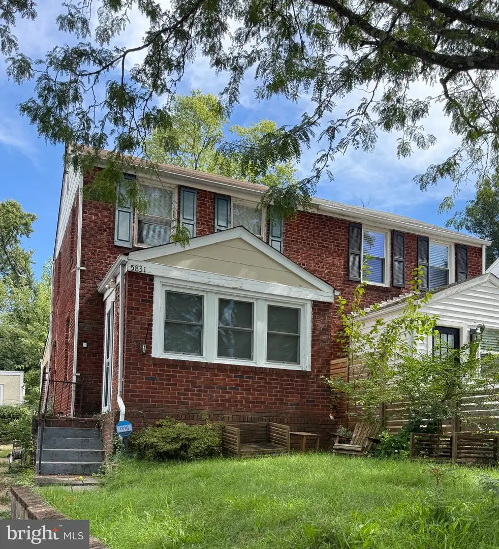 5831 Edgehill Dr, Alexandria, VA 22303 - #1
