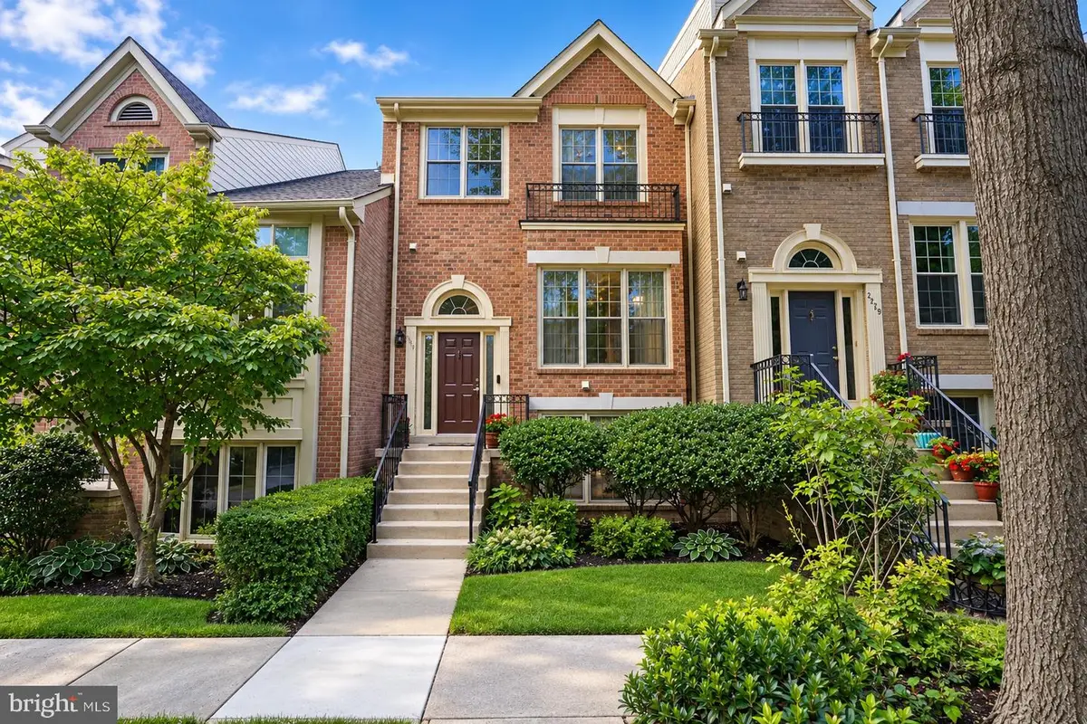2277 Kings Garden Way, Falls Church, VA 22043 - #1