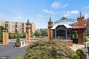 8380 Greensboro Dr #625, MCLEAN, VA 22102