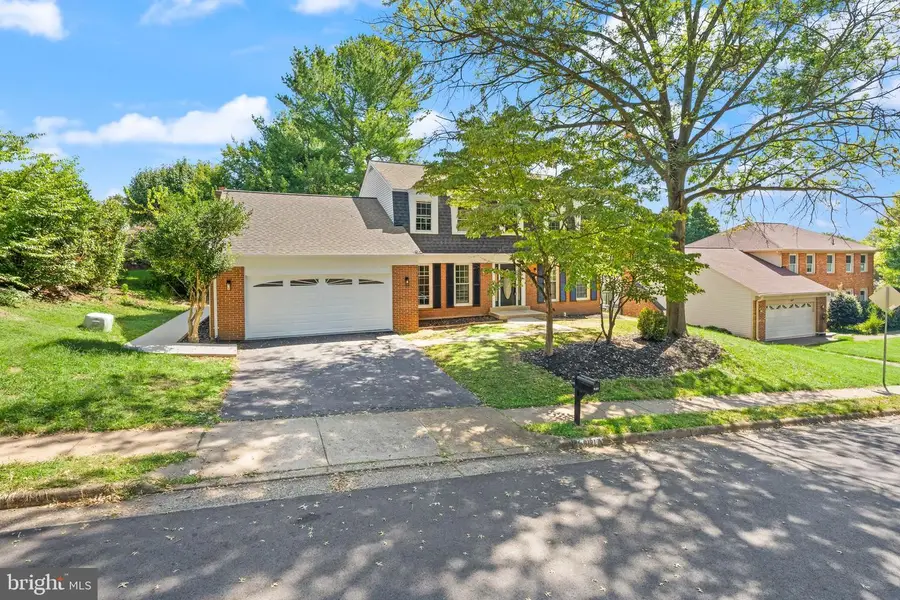 6121 Winnepeg Dr, Burke, VA 22015 - #2