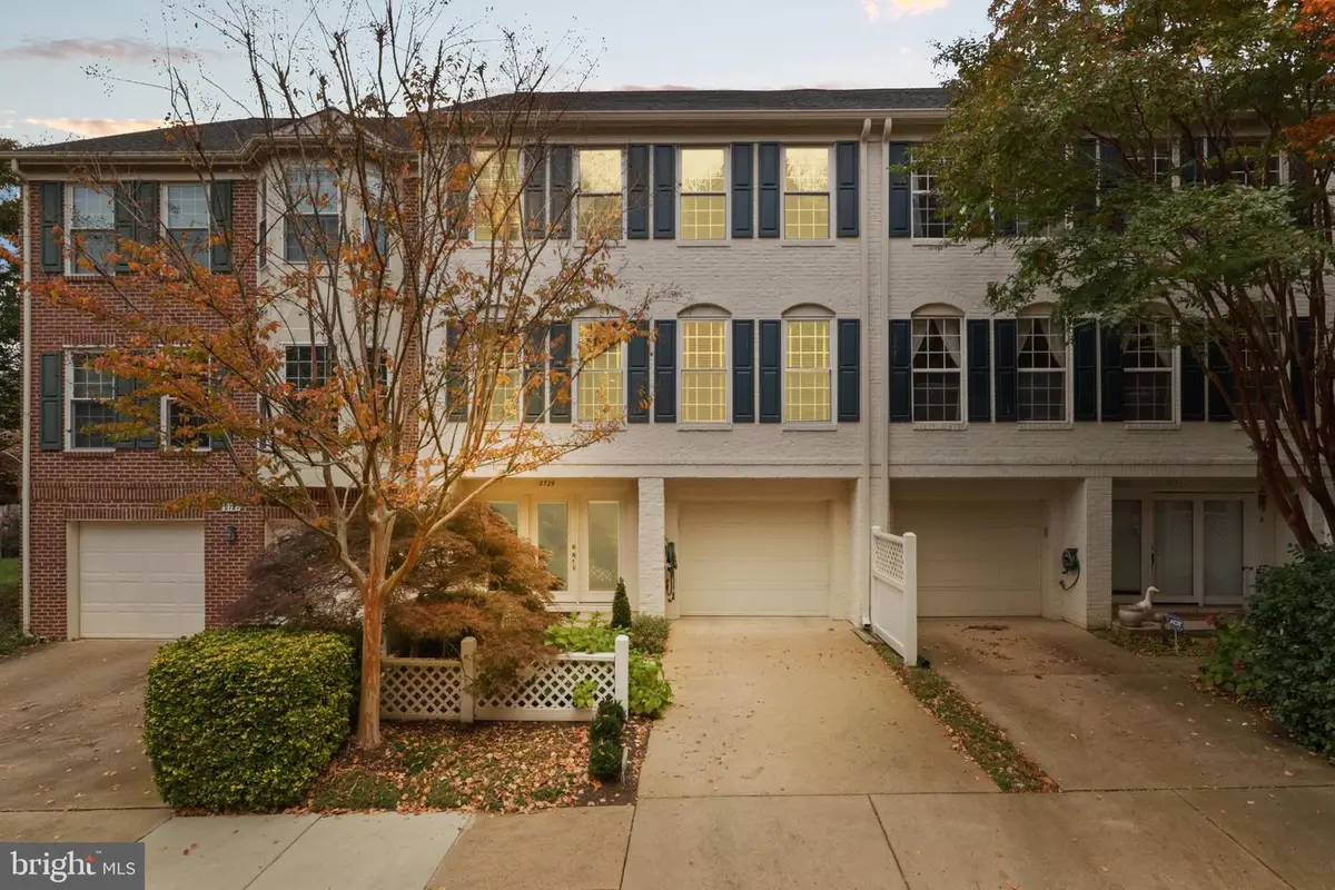 2729 Pembsly Dr, Vienna, VA 22181 - #1