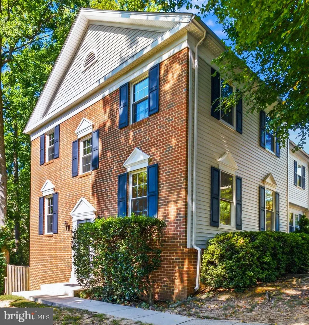 10851 Oak Green Ct, Burke, VA 22015 - #1
